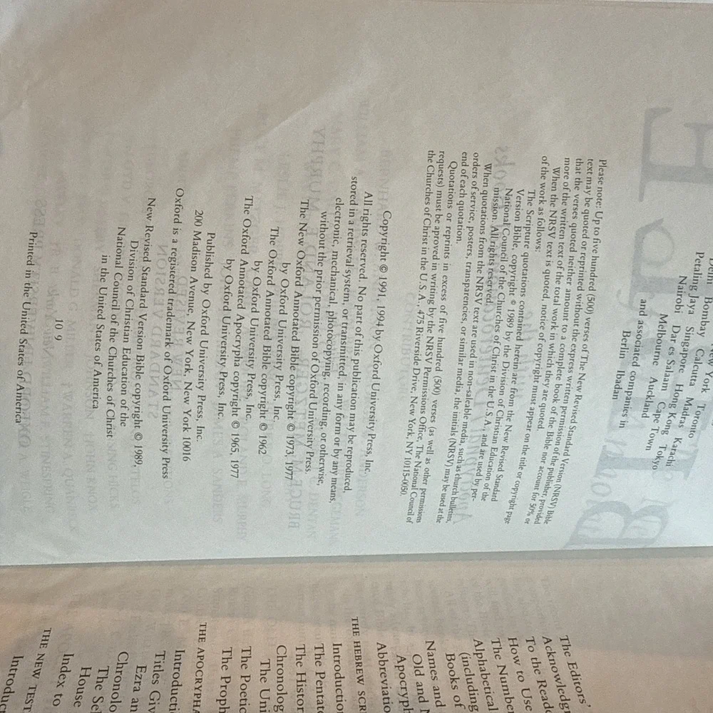 The New Oxford Annotated Bible with the Apocrypha: New Revised Standard NRSV